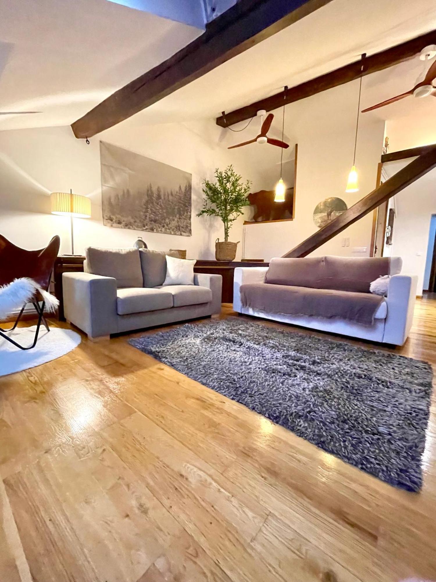 Cal Querol 2 - Atic En El Centre Apartment ปุจเซร์ดา ภายนอก รูปภาพ
